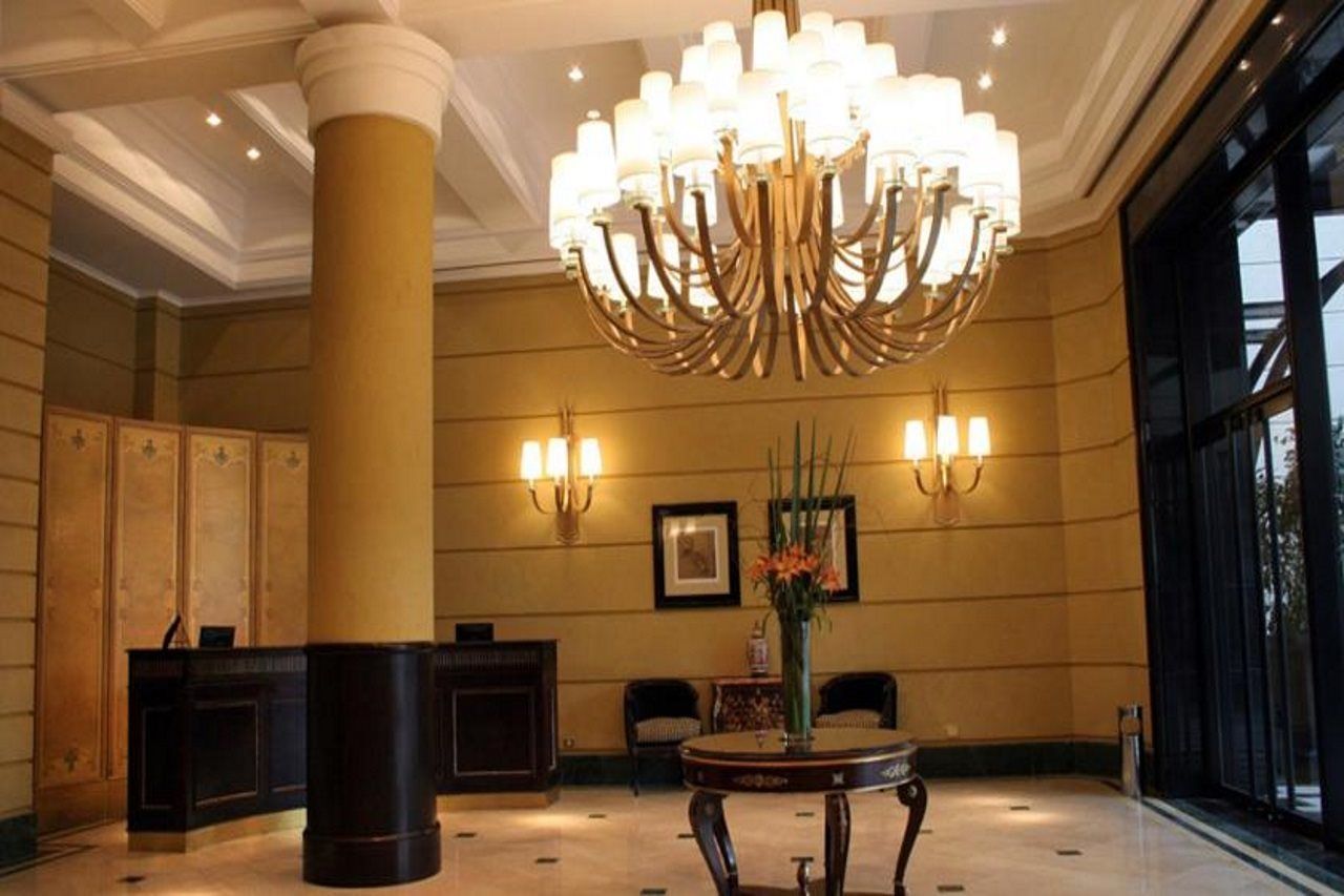 Amerian Executive Mendoza Hotel エクステリア 写真